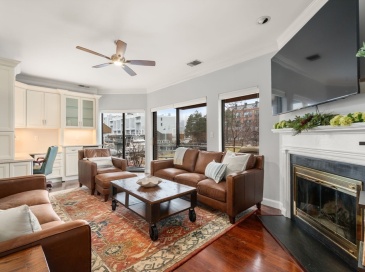 38 Shipway Place, Boston, Massachusetts, 2 Bedrooms Bedrooms, 5 Rooms Rooms,2.5 BathroomsBathrooms,Residential,For Sale,Shipway Place,73466718