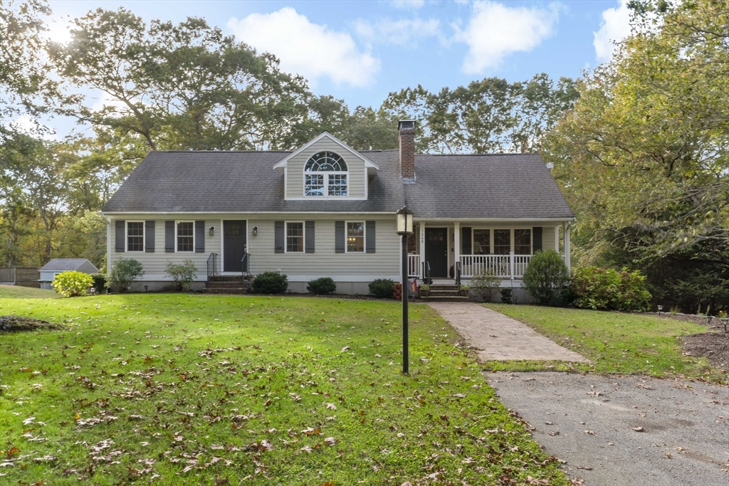 1240 Smith St, Dighton, Massachusetts, 4 Bedrooms Bedrooms, 6 Rooms Rooms,2 BathroomsBathrooms,Residential,For Sale,Smith St,73441252