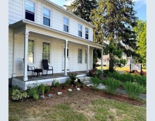 58 South East Street, Amherst, Massachusetts, 4 Bedrooms Bedrooms, 6 Rooms Rooms,1 BathroomBathrooms,Residential Lease,For Rent,South East Street,73475854