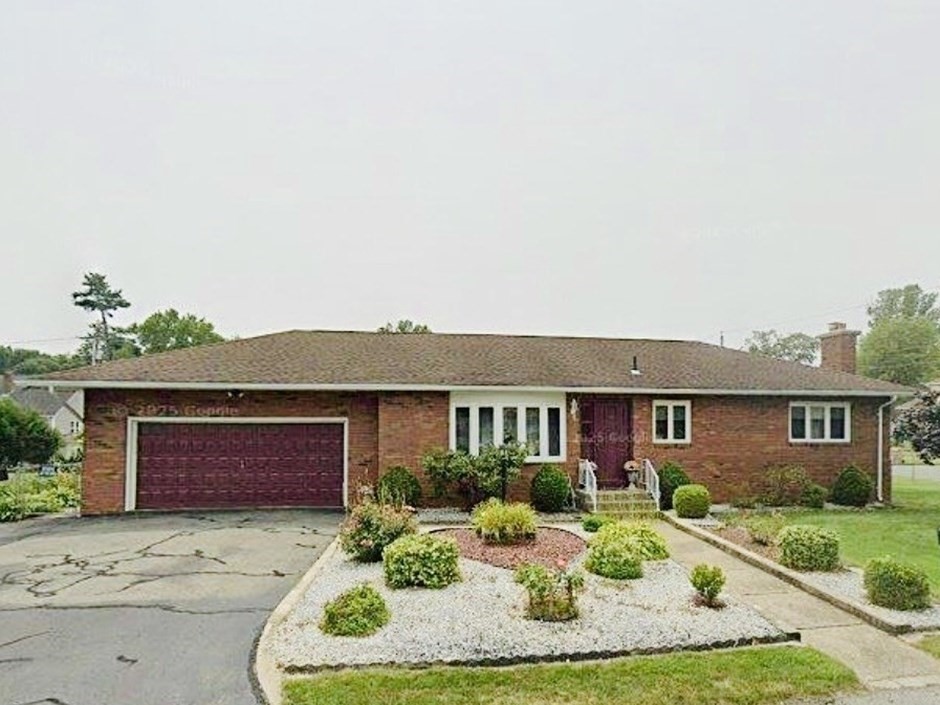 57 Belmont Street, Ludlow, Massachusetts, 3 Bedrooms Bedrooms, 9 Rooms Rooms,2 BathroomsBathrooms,Residential,For Sale,Belmont Street,73476060