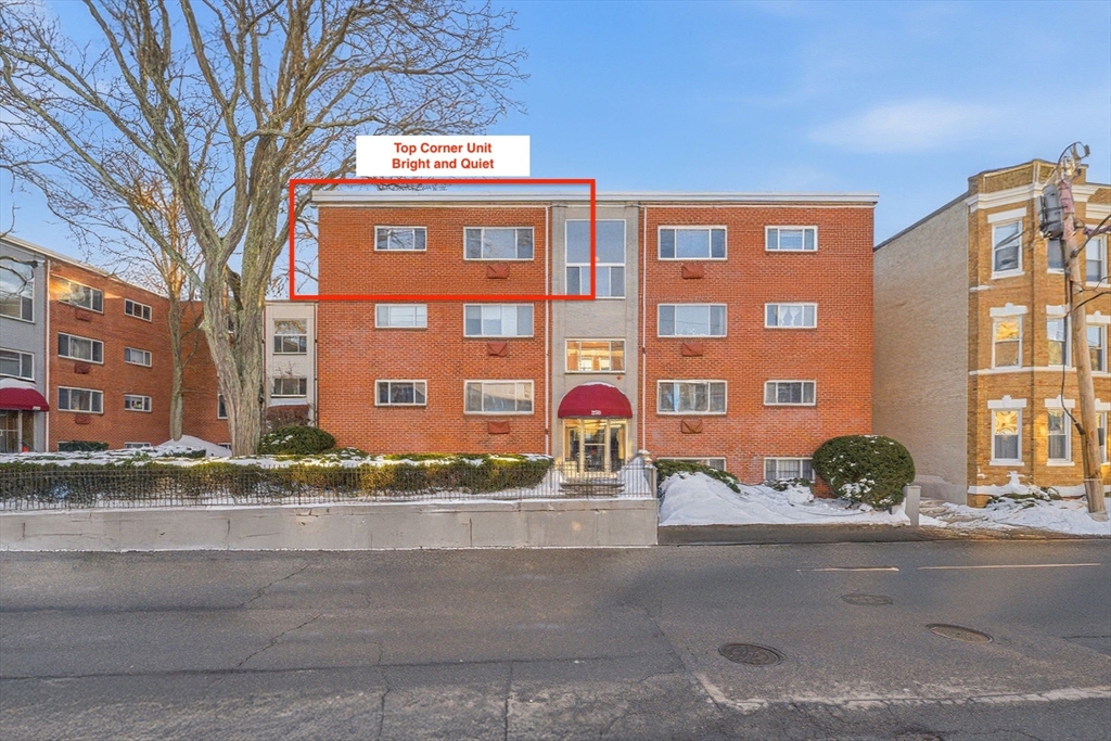 239 Kelton St, Boston, Massachusetts, 2 Bedrooms Bedrooms, 4 Rooms Rooms,1 BathroomBathrooms,Residential,For Sale,Kelton St,73476087