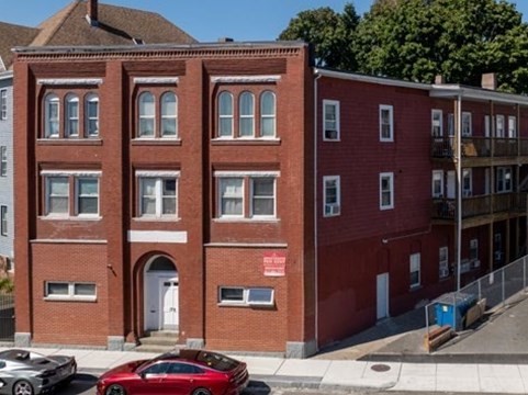 176 Ferry St, Everett, Massachusetts, 2 Bedrooms Bedrooms, 4 Rooms Rooms,1 BathroomBathrooms,Residential Lease,For Rent,Ferry St,73475897