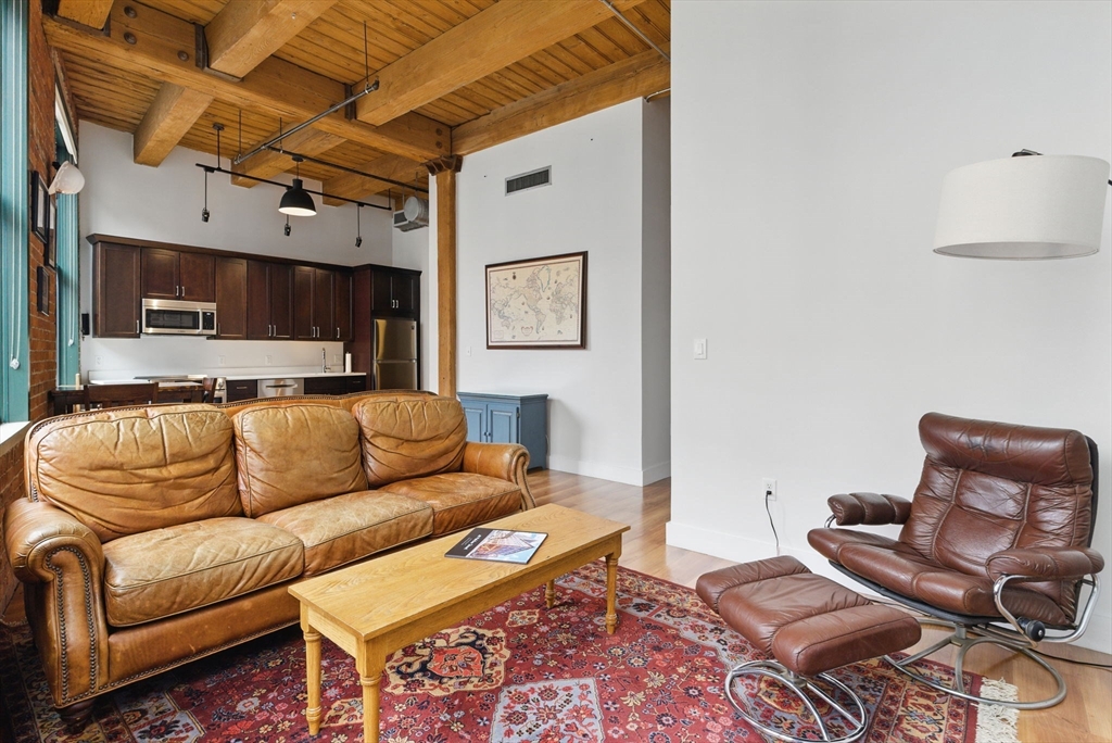 49 Melcher St, Boston, Massachusetts, 1 Bedroom Bedrooms, 3 Rooms Rooms,1 BathroomBathrooms,Residential,For Sale,Melcher St,73475900