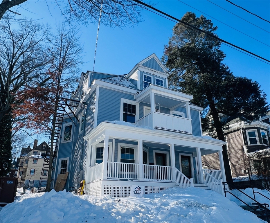 78 Howland Street, Boston, Massachusetts, 4 Bedrooms Bedrooms, 6 Rooms Rooms,2.5 BathroomsBathrooms,Residential Lease,For Rent,Howland Street,73476034