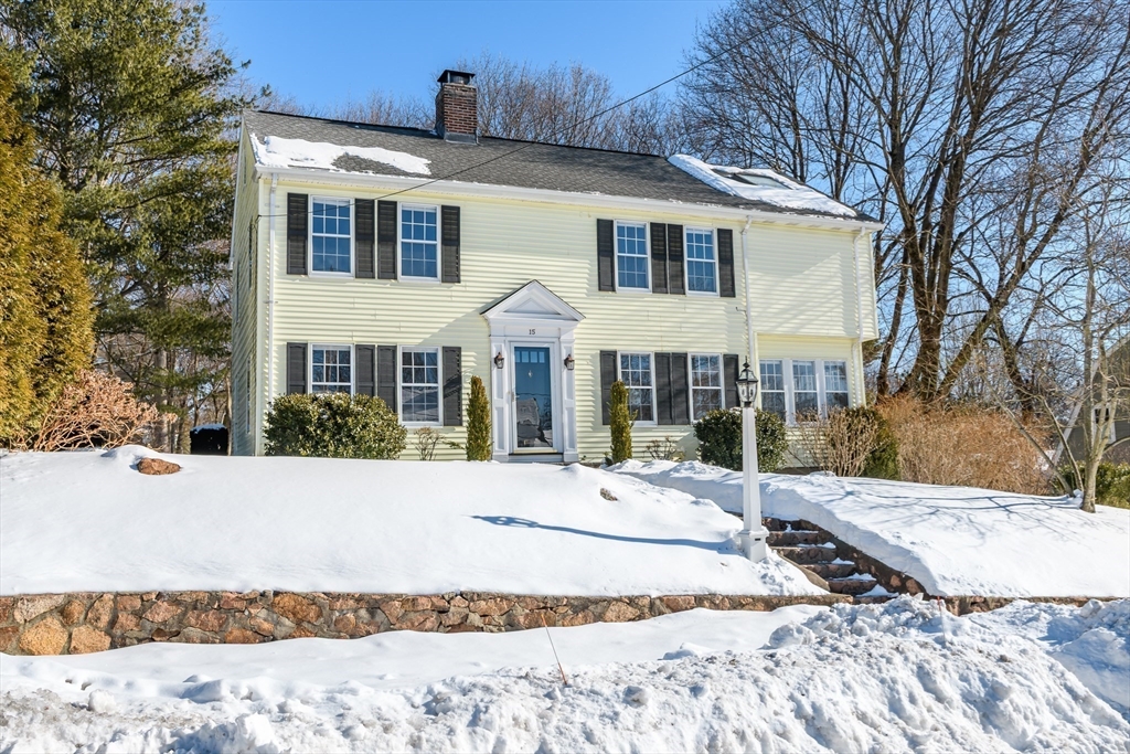 15 Clifton Rd, Wellesley, Massachusetts, 4 Bedrooms Bedrooms, 8 Rooms Rooms,2.5 BathroomsBathrooms,Residential,For Sale,Clifton Rd,73475903