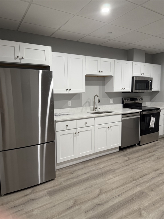 80 Middle Street, Gloucester, Massachusetts, 1 Bedroom Bedrooms, 3 Rooms Rooms,1 BathroomBathrooms,Residential Lease,For Rent,Middle Street,73476106