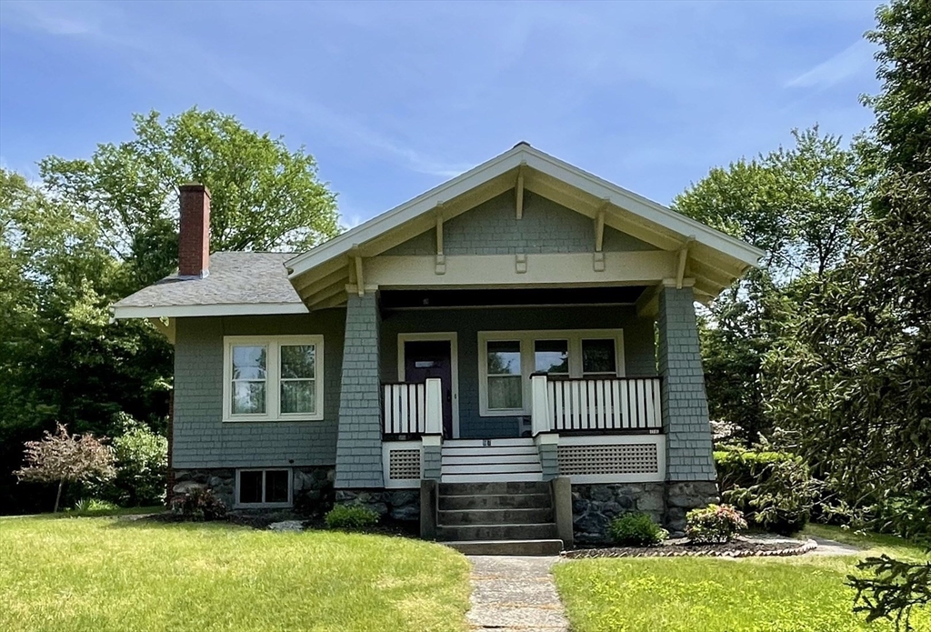 67 Lowell St, Lexington, Massachusetts, 5 Bedrooms Bedrooms, 8 Rooms Rooms,2.5 BathroomsBathrooms,Residential,For Sale,Lowell St,73476121