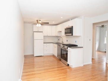 174 Tyngsboro Rd, Chelmsford, Massachusetts, 2 Bedrooms Bedrooms, 4 Rooms Rooms,1 BathroomBathrooms,Residential Lease,For Rent,Tyngsboro Rd,73476166 174 Tyngsboro Rd, Chelmsford, Massachusetts, 2 Bedrooms Bedrooms, 4 Rooms Rooms,1 BathroomBathrooms,Residential Lease,For Rent,Tyngsboro Rd,73476166