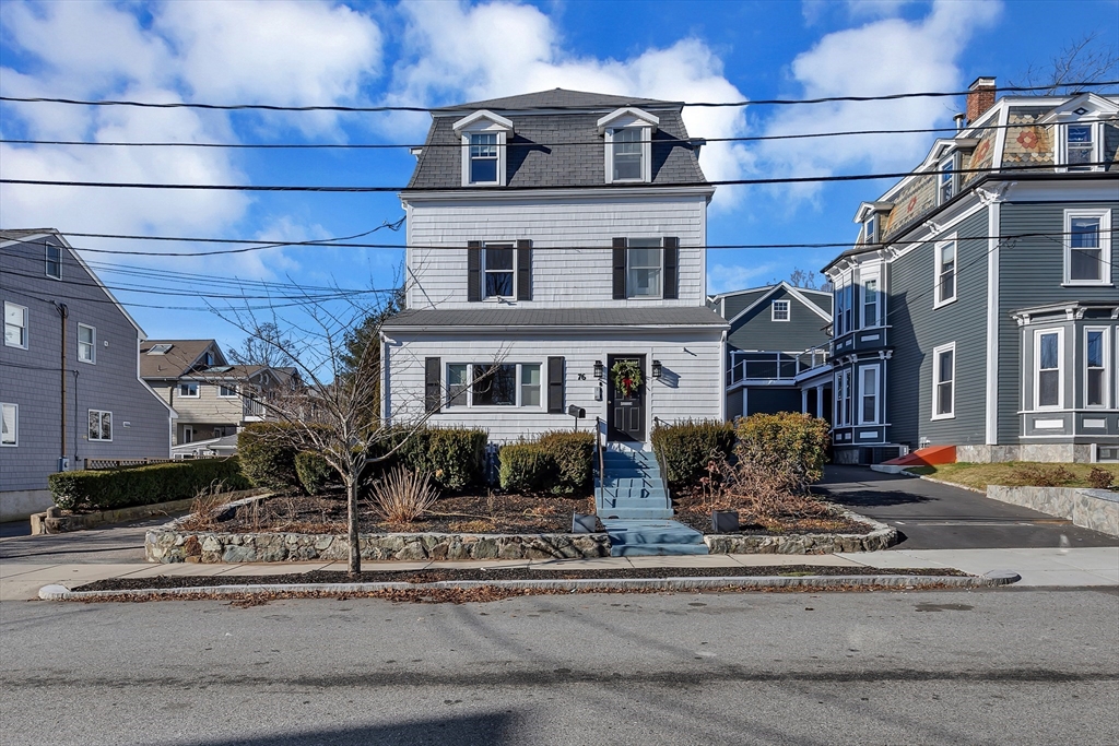 76 Hovey St, Watertown, Massachusetts, 3 Bedrooms Bedrooms, 6 Rooms Rooms,2.5 BathroomsBathrooms,Residential,For Sale,Hovey St,73476264