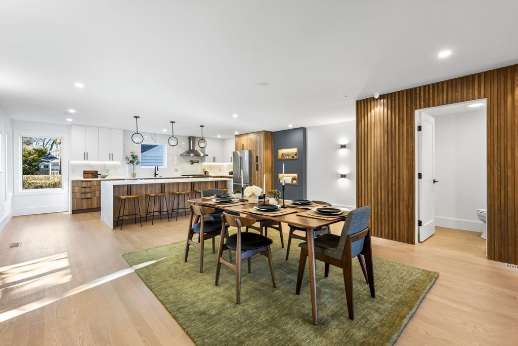 1766 Commonwealth Ave, Newton, Massachusetts, 4 Bedrooms Bedrooms, 8 Rooms Rooms,3.5 BathroomsBathrooms,Residential,For Sale,Commonwealth Ave,73466181