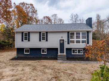 308 Robert Street, Westport, Massachusetts, 4 Bedrooms Bedrooms, 10 Rooms Rooms,2 BathroomsBathrooms,Residential,For Sale,Robert Street,73454936