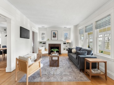20 Chester Rd, Belmont, Massachusetts, 4 Bedrooms Bedrooms, 8 Rooms Rooms,2 BathroomsBathrooms,Residential,For Sale,Chester Rd,73466217