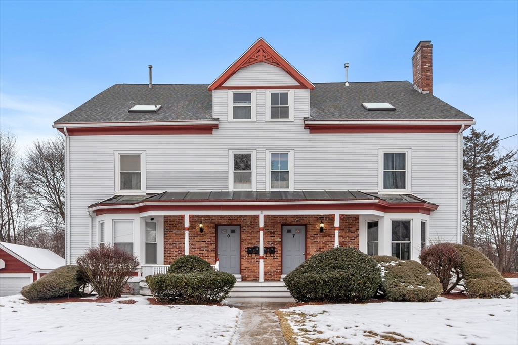 7 Baltimore St, Haverhill, Massachusetts, 2 Bedrooms Bedrooms, 5 Rooms Rooms,2 BathroomsBathrooms,Residential,For Sale,Baltimore St,73466719