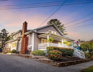 23 Winthrop Ave, Beverly, Massachusetts, 2 Bedrooms Bedrooms, 5 Rooms Rooms,1 BathroomBathrooms,Residential,For Sale,Winthrop Ave,73465789