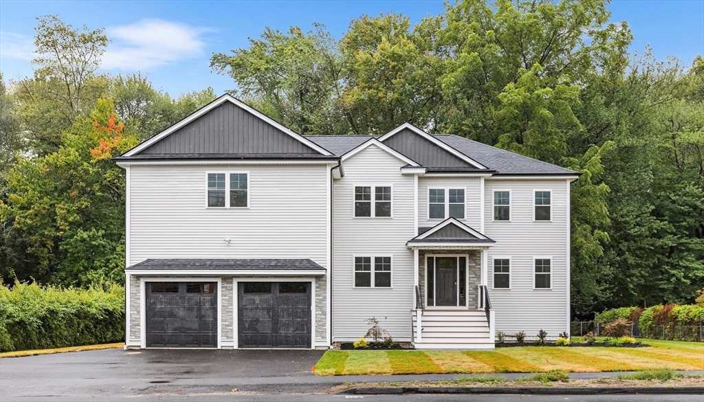 345 Cambridge St, Burlington, Massachusetts, 4 Bedrooms Bedrooms, 9 Rooms Rooms,3.5 BathroomsBathrooms,Residential,For Sale,Cambridge St,73476565