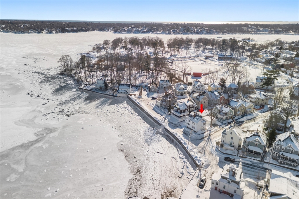 1 Shore Ave, Salem, Massachusetts, 2 Bedrooms Bedrooms, 8 Rooms Rooms,2 BathroomsBathrooms,Residential,For Sale,Shore Ave,73476568