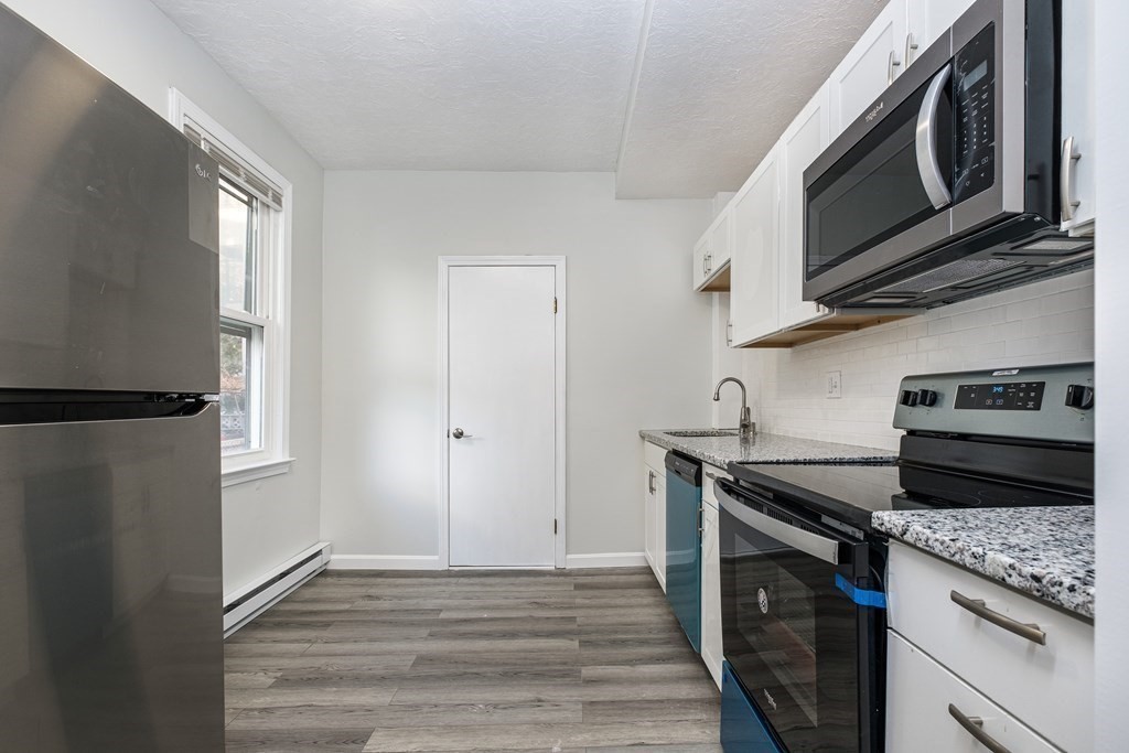 38-40 Union St, Everett, Massachusetts, 1 Bedroom Bedrooms, 3 Rooms Rooms,1 BathroomBathrooms,Residential Lease,For Rent,Union St,73476355