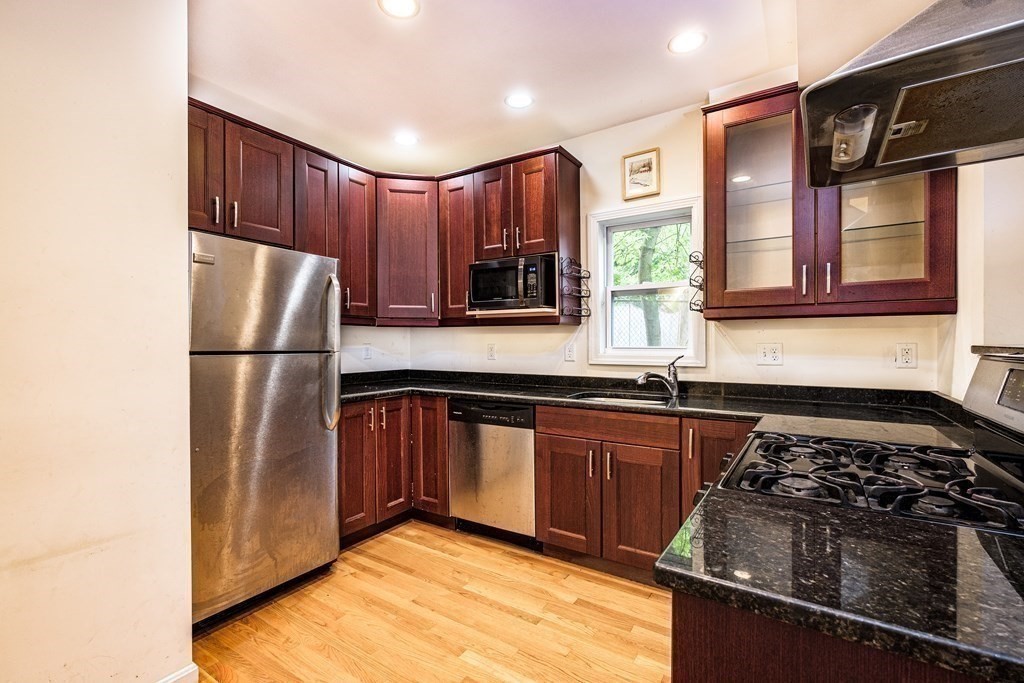 63 Mozart St, Boston, Massachusetts, 3 Bedrooms Bedrooms, 6 Rooms Rooms,2 BathroomsBathrooms,Residential Lease,For Rent,Mozart St,73476342