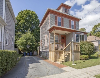 24 Academy Ave, Fairhaven, Massachusetts, 3 Bedrooms Bedrooms, 6 Rooms Rooms,1 BathroomBathrooms,Residential,For Sale,Academy Ave,73476349
