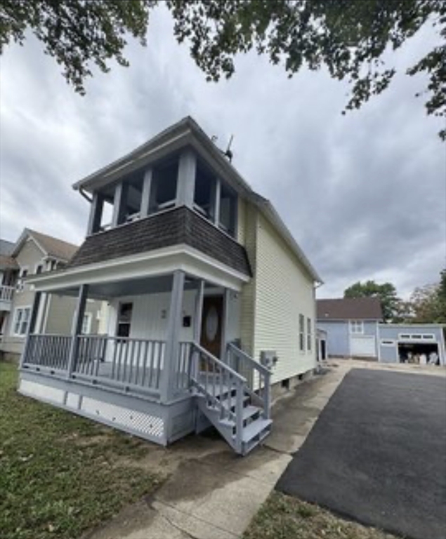 86 Alden St, Springfield, Massachusetts, 5 Bedrooms Bedrooms, 8 Rooms Rooms,2 BathroomsBathrooms,Residential,For Sale,Alden St,73476390