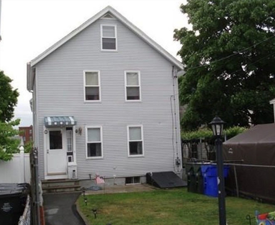 229 Franklin St, Fall River, Massachusetts, 3 Bedrooms Bedrooms, 7 Rooms Rooms,1 BathroomBathrooms,Residential,For Sale,Franklin St,73476404