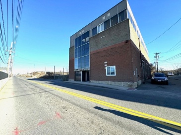 4 Betty Street, Everett, Massachusetts, ,Commercial Lease,For Rent,Betty Street,73476480