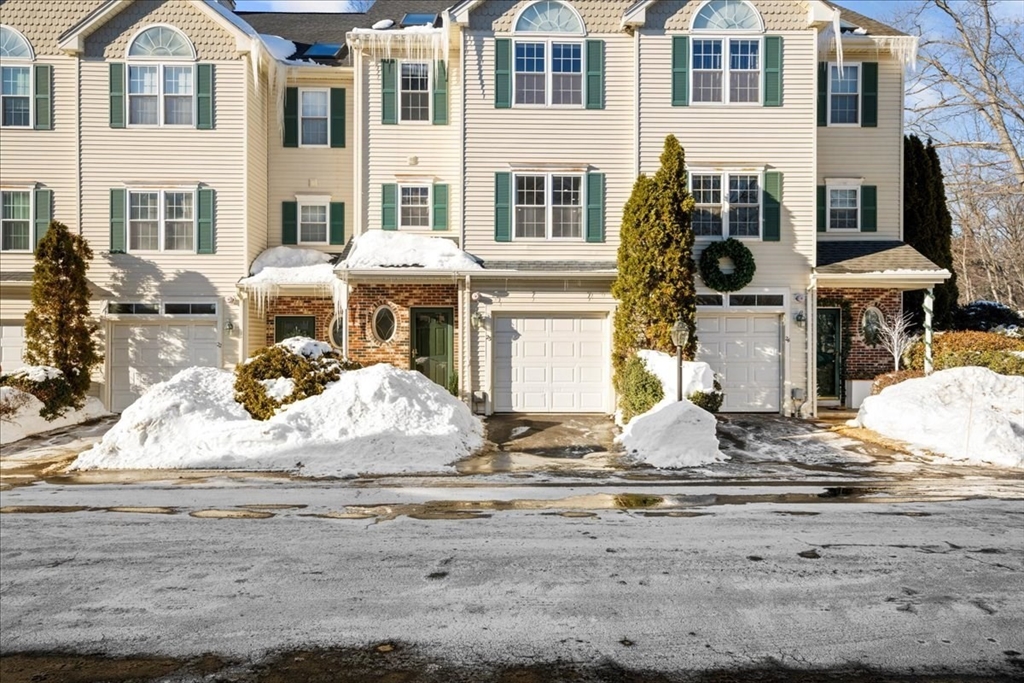 67 N Quinsigamond Ave, Shrewsbury, Massachusetts, 2 Bedrooms Bedrooms, 5 Rooms Rooms,2.5 BathroomsBathrooms,Residential Lease,For Rent,N Quinsigamond Ave,73476464