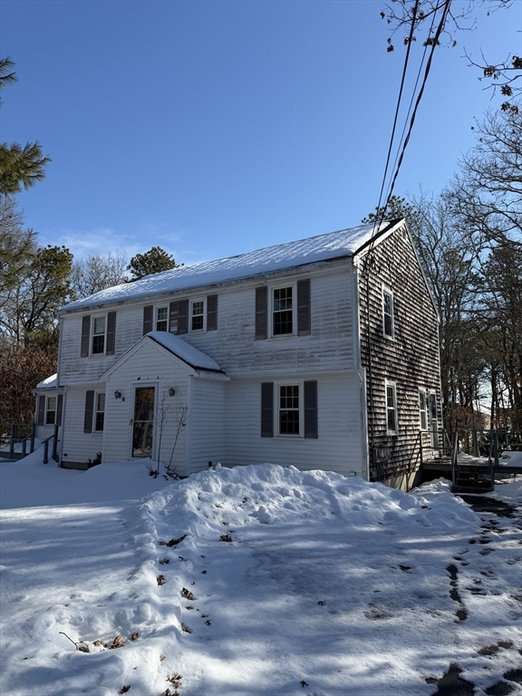 6 Spinnaker Ln, Bourne, Massachusetts, 2 Bedrooms Bedrooms, 4 Rooms Rooms,1.5 BathroomsBathrooms,Residential Lease,For Rent,Spinnaker Ln,73476692