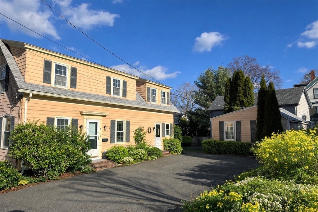 1 Charte Ct, Rockport, Massachusetts, 3 Bedrooms Bedrooms, 6 Rooms Rooms,1.5 BathroomsBathrooms,Residential,For Sale,Charte Ct,73476624