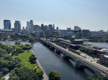 8 Museum Way, Cambridge, Massachusetts, 1 Bedroom Bedrooms, 3 Rooms Rooms,1 BathroomBathrooms,Residential Lease,For Rent,Museum Way,73476633