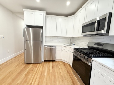 36 Raven St, Boston, Massachusetts, 3 Bedrooms Bedrooms, 7 Rooms Rooms,1.5 BathroomsBathrooms,Residential Lease,For Rent,Raven St,73362690