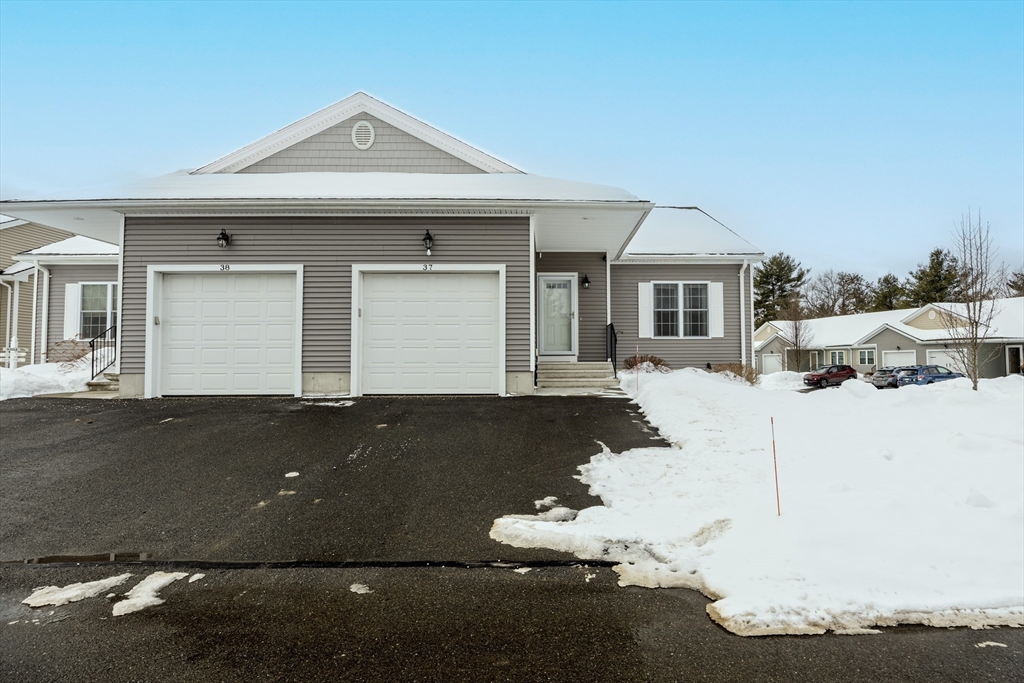 111 Daniel Shays Highway, Belchertown, Massachusetts, 2 Bedrooms Bedrooms, 4 Rooms Rooms,2 BathroomsBathrooms,Residential,For Sale,Daniel Shays Highway,73476620