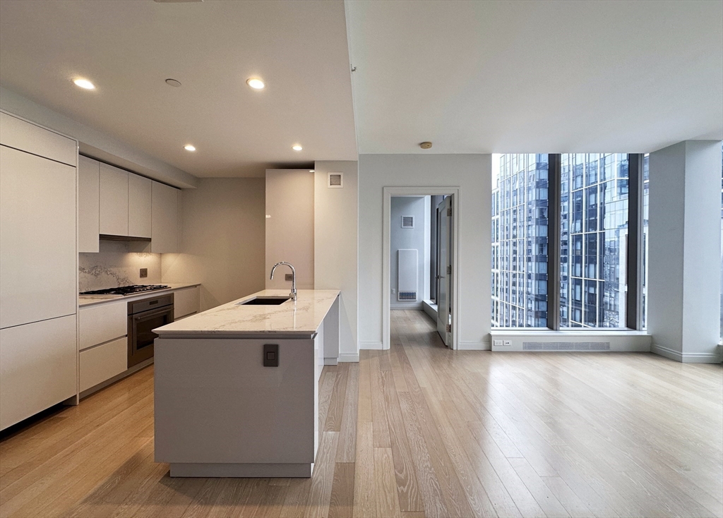 135 Seaport Boulevard, Boston, Massachusetts, 2 Bedrooms Bedrooms, 4 Rooms Rooms,2 BathroomsBathrooms,Residential Lease,For Rent,Seaport Boulevard,73476751