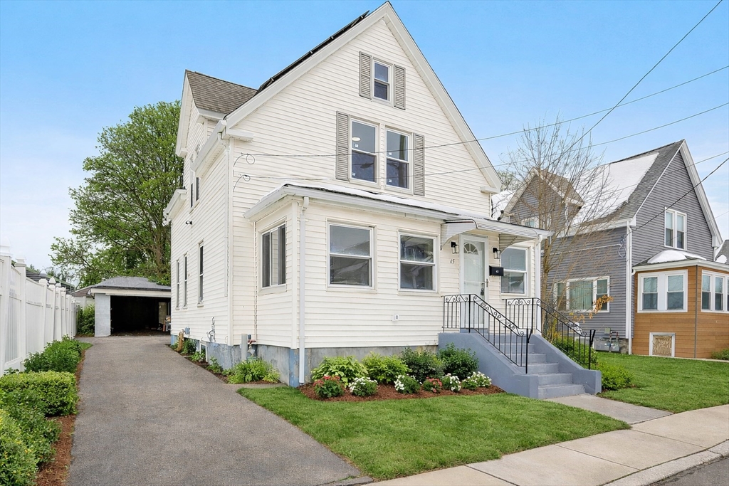 45 Como Rd, Boston, Massachusetts, 3 Bedrooms Bedrooms, 6 Rooms Rooms,1.5 BathroomsBathrooms,Residential,For Sale,Como Rd,73476762