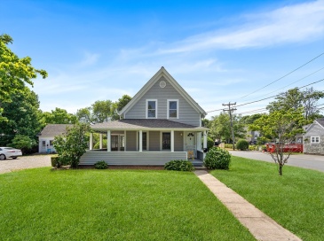 93 Sea St, Barnstable, Massachusetts, 4 Bedrooms Bedrooms, 9 Rooms Rooms,2 BathroomsBathrooms,Residential,For Sale,Sea St,73397665 93 Sea St, Barnstable, Massachusetts, 4 Bedrooms Bedrooms, 9 Rooms Rooms,2 BathroomsBathrooms,Residential,For Sale,Sea St,73397665