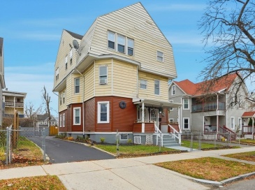 50-52 Maynard St, Springfield, Massachusetts, 9 Bedrooms Bedrooms, 16 Rooms Rooms,3 BathroomsBathrooms,Residential Income,For Sale,Maynard St,73459310