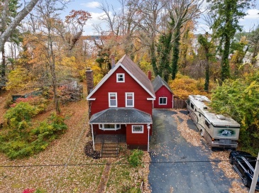 269 Middleboro Road, Freetown, Massachusetts, 3 Bedrooms Bedrooms, 6 Rooms Rooms,1 BathroomBathrooms,Residential,For Sale,Middleboro Road,73453315