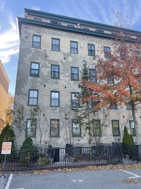 426 Mount Hope Street, North Attleboro, Massachusetts, 2 Bedrooms Bedrooms, 4 Rooms Rooms,1 BathroomBathrooms,Residential,For Sale,Mount Hope Street,73452927