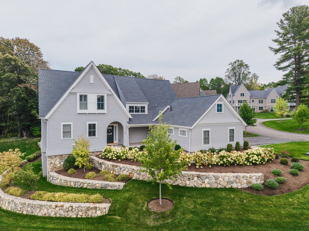 69 Wolcott Woods Lane, Milton, Massachusetts, 2 Bedrooms Bedrooms, 7 Rooms Rooms,2.5 BathroomsBathrooms,Residential,For Sale,Wolcott Woods Lane,73473373