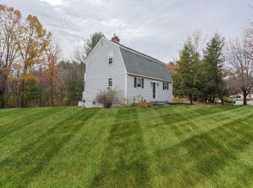 6 Matthew Lane, Chelmsford, Massachusetts, 4 Bedrooms Bedrooms, 8 Rooms Rooms,2 BathroomsBathrooms,Residential,For Sale,Matthew Lane,73451951