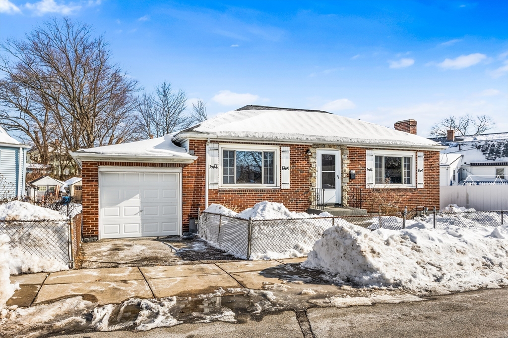 24 Belnel Rd, Boston, Massachusetts, 2 Bedrooms Bedrooms, 5 Rooms Rooms,1 BathroomBathrooms,Residential,For Sale,Belnel Rd,73476920