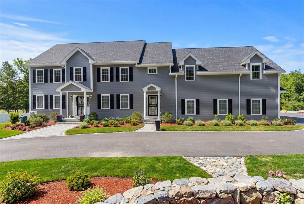 24 Townsend Rd, Shirley, Massachusetts, 4 Bedrooms Bedrooms, 12 Rooms Rooms,4.5 BathroomsBathrooms,Residential,For Sale,Townsend Rd,73476891