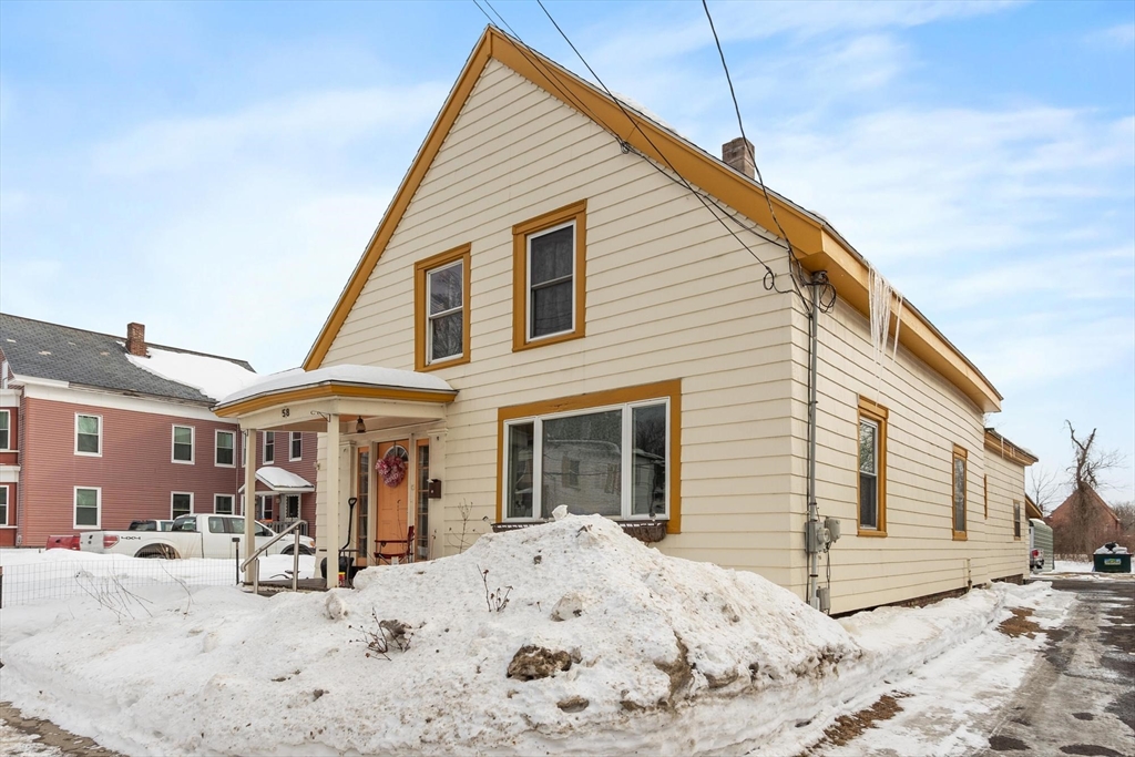 58 E Main St, Orange, Massachusetts, 3 Bedrooms Bedrooms, 6 Rooms Rooms,1.5 BathroomsBathrooms,Residential,For Sale,E Main St,73476804