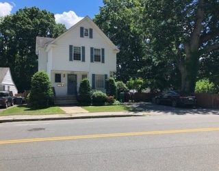 320 Varnum Avenue, Lowell, Massachusetts, 2 Bedrooms Bedrooms, 4 Rooms Rooms,1 BathroomBathrooms,Residential Lease,For Rent,Varnum Avenue,73476853