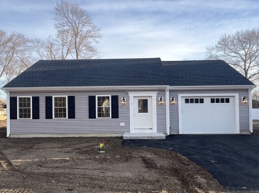 3 Lanigan Path, Middleboro, Massachusetts, 1 Bedroom Bedrooms, 3 Rooms Rooms,1 BathroomBathrooms,Residential Lease,For Rent,Lanigan Path,73464285