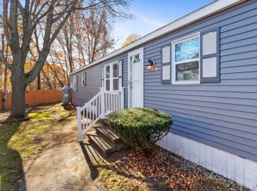 251 Newbury Street, Peabody, Massachusetts, 3 Bedrooms Bedrooms, 5 Rooms Rooms,2 BathroomsBathrooms,Residential,For Sale,Newbury Street,73459853