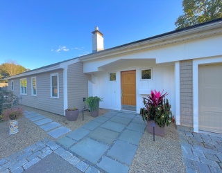 2 Melville Pl, Wayland, Massachusetts, 3 Bedrooms Bedrooms, 6 Rooms Rooms,2 BathroomsBathrooms,Residential,For Sale,Melville Pl,73467901