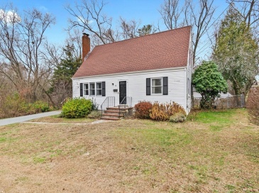 57 Glenwood St, North Andover, Massachusetts, 3 Bedrooms Bedrooms, 7 Rooms Rooms,1.5 BathroomsBathrooms,Residential,For Sale,Glenwood St,73458281