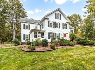 12 Spring Street, Foxboro, Massachusetts, 4 Bedrooms Bedrooms, 10 Rooms Rooms,2 BathroomsBathrooms,Residential,For Sale,Spring Street,73451861
