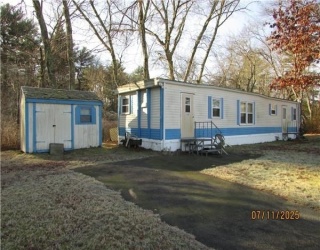 165 Padelford St, Berkley, Massachusetts, 2 Bedrooms Bedrooms, 4 Rooms Rooms,1 BathroomBathrooms,Residential,For Sale,Padelford St,73461220